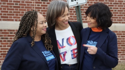 Marla Blunt-Carter with sisters
