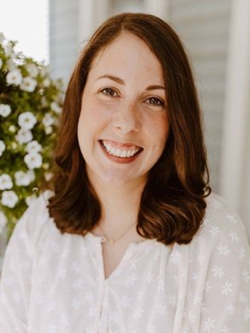 Lauren Abdill Headshot_DSW